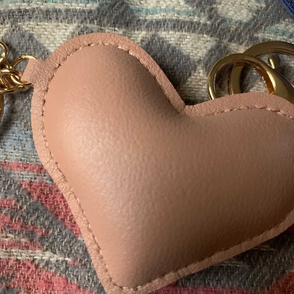 HEART KEYCHAIN